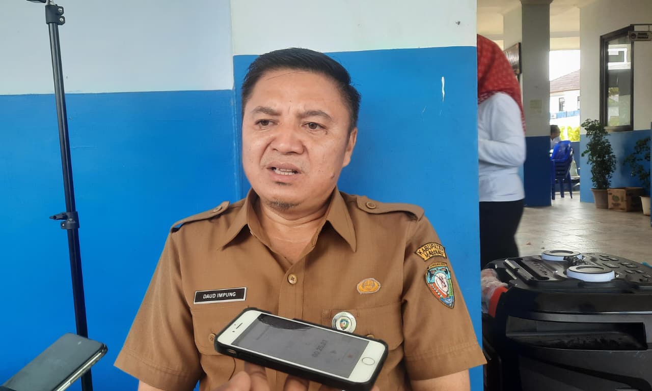 Kepala Sekolah SMPN 1 Malinau Kota, Daud Impung, FOTO:DIPA/RADAR TARAKAN