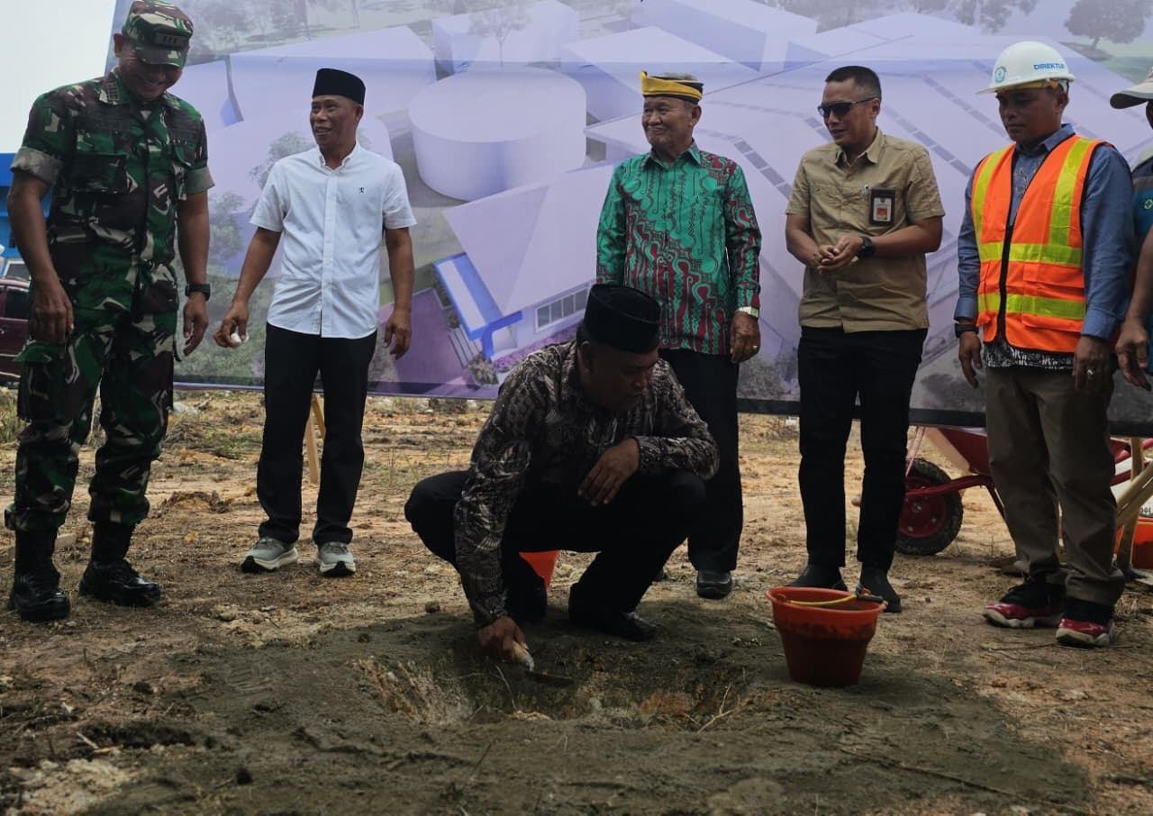 PEMBANGUNAN FISIK : Salah satu kegiatan pembangunan fisik di Bulungan