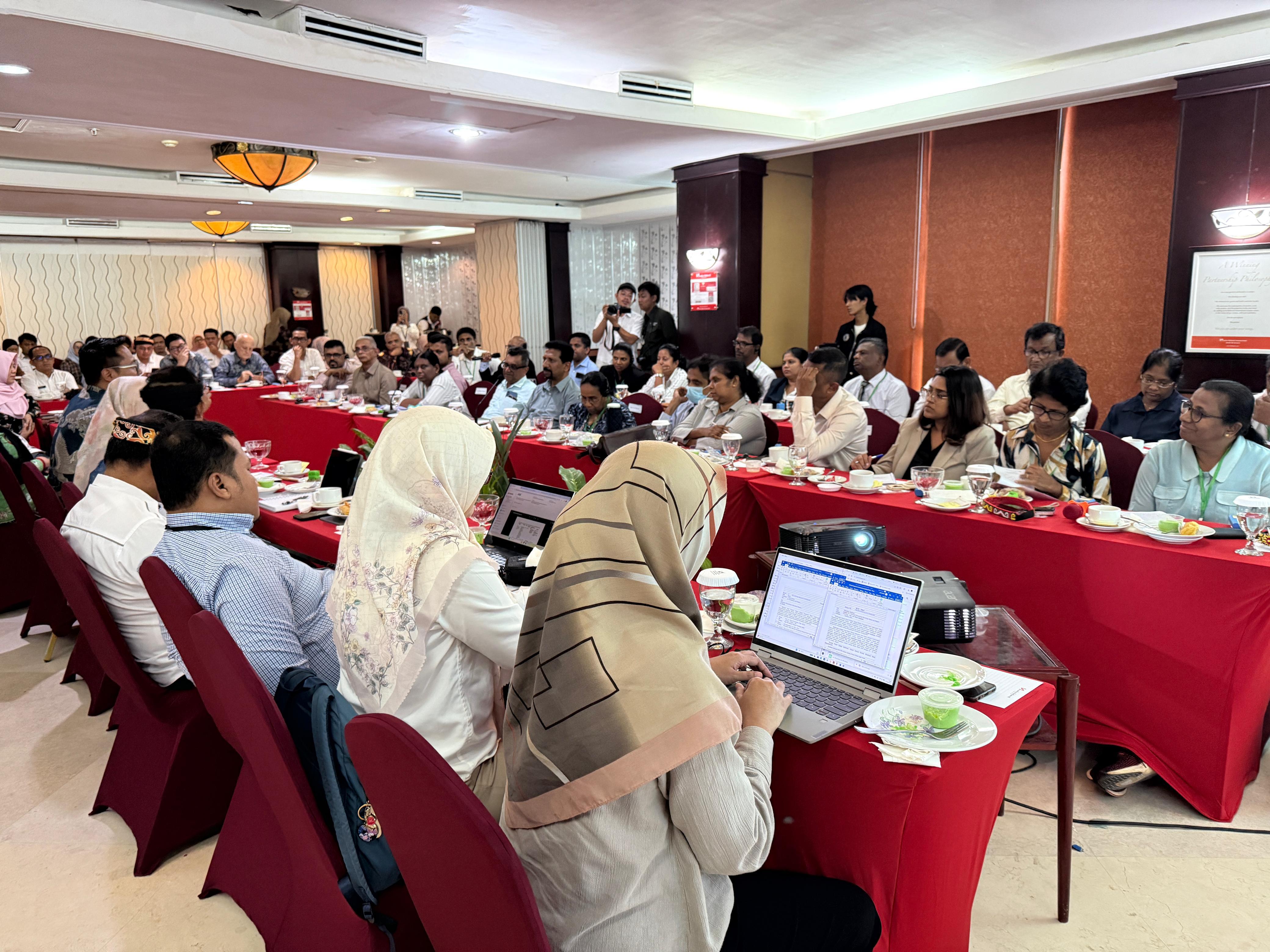 RAKOR : Pemprov Kaltara melakukan rakor bersama delegasi tingkat tinggi dari Kementerian Lingkungan Hidup dan pemerintah daerah Sri Lanka terkait rehabilitasi mangrove, FOTO:ELIAZAR/RADAR TARAKAN