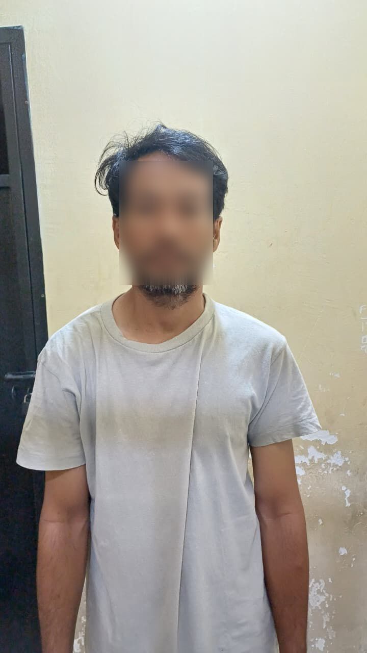 ISTIMEWA DIAMANKAN : Kurir sabu berinisial FS diamankan oleh Satresnarkoba Polres Tarakan