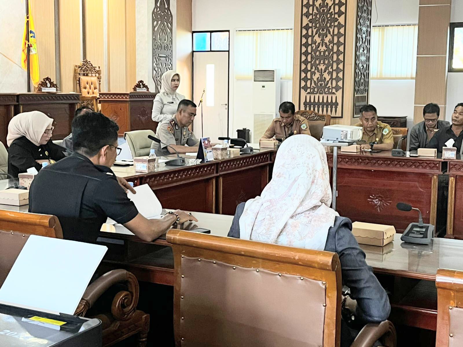 &lrm;CARI SOLUSI: DPRD Tana Tidung gelar RDP terkait distribusi dan jam operasional SPBU, FOTO: IST