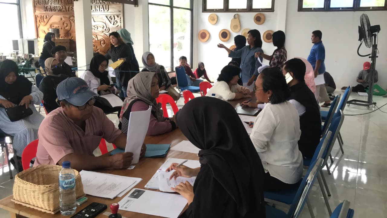 MEMBLUDAK: Ratusan Pelaku UMKM mendaftar stand untuk Pagelaran Budaya Irau 2025, FOTO:DIPA/RADAR TARAKAN
