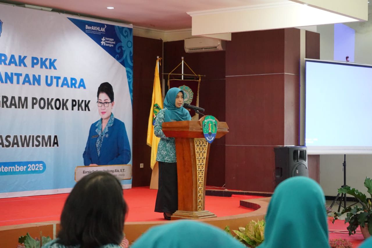 PKK : Ketua PKK Bulungan Sri Nurhandayani ketika memberikan sambutan Taslee/Radar Tarakan