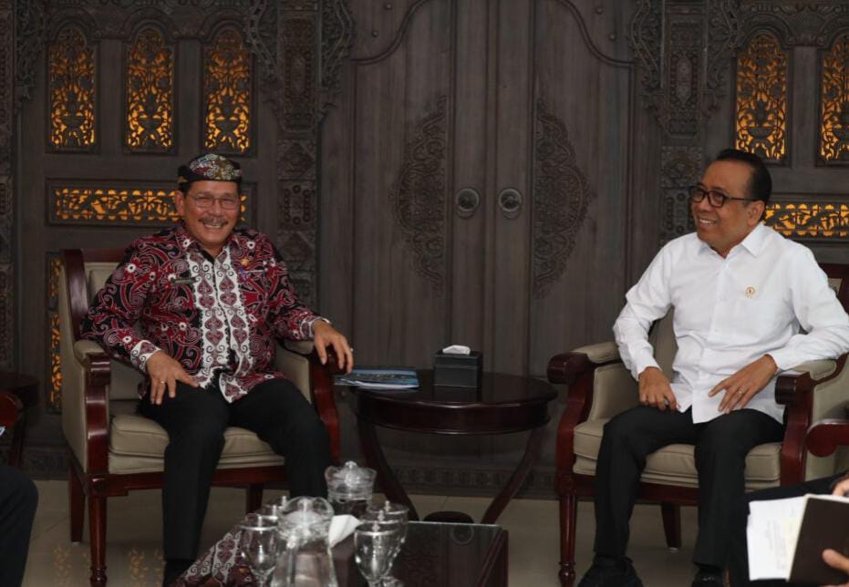 FASILITAS: Wagub Kaltara, Ingkong Ala saat berkunjung ke Kemenko PMK di Jakarta FOTO: DKIS KALTARA