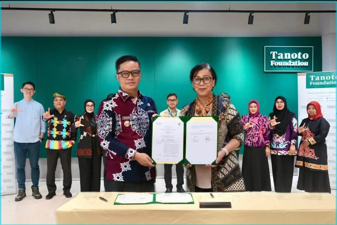 &lrm;TEKEN MOU: Bupati Tana Tidung Ibrahim Ali usai melakukan penandatangan kerja sama dengan Tanoto Foundation FOTO:IST