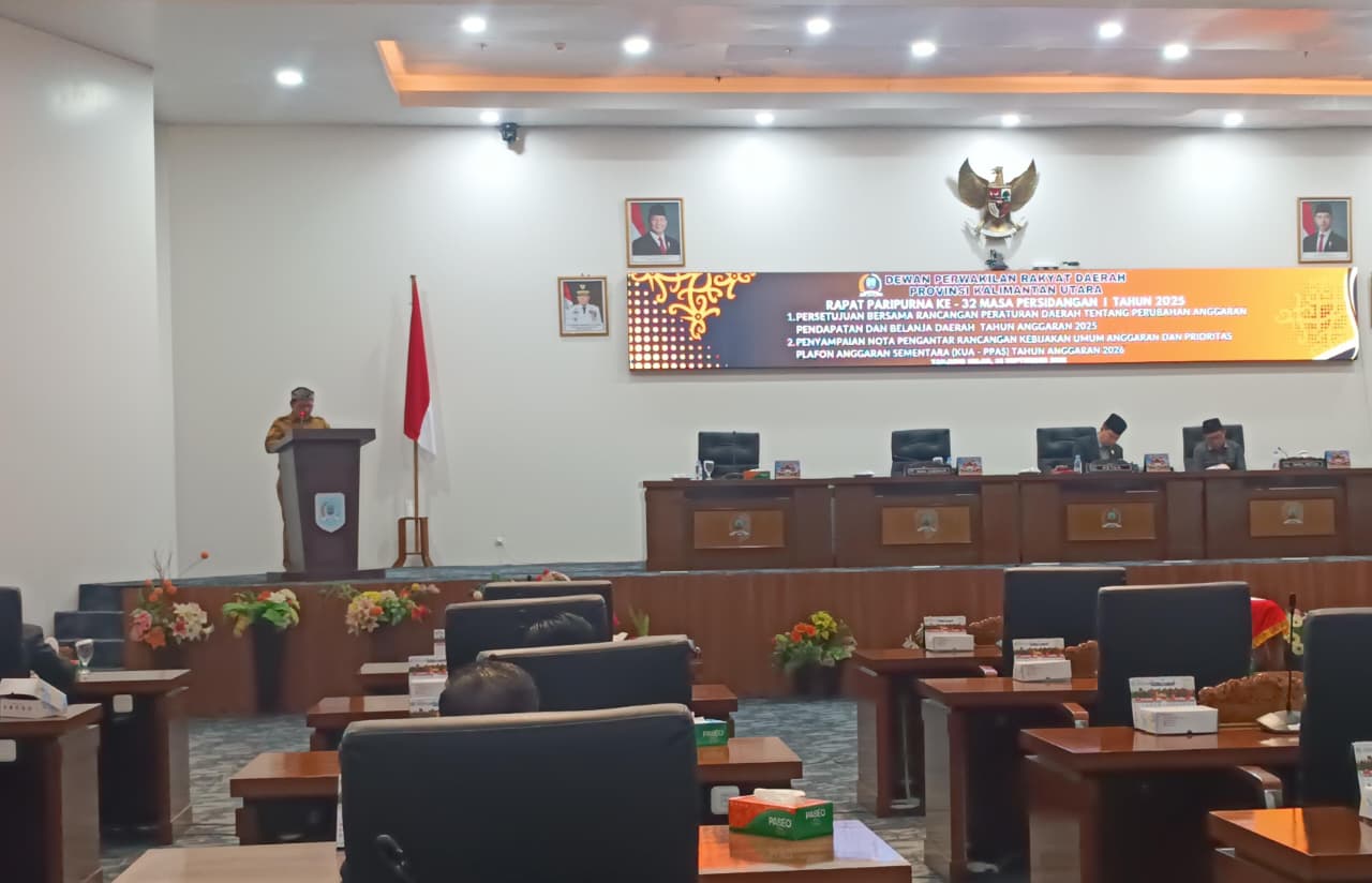 ANGGARAN: Wagub Kaltara, Ingkong Ala menyampaikan nota pengantar KUA-PPAS Kaltara 2026, FOTO: IWAN K/RADAR TARAKAN
