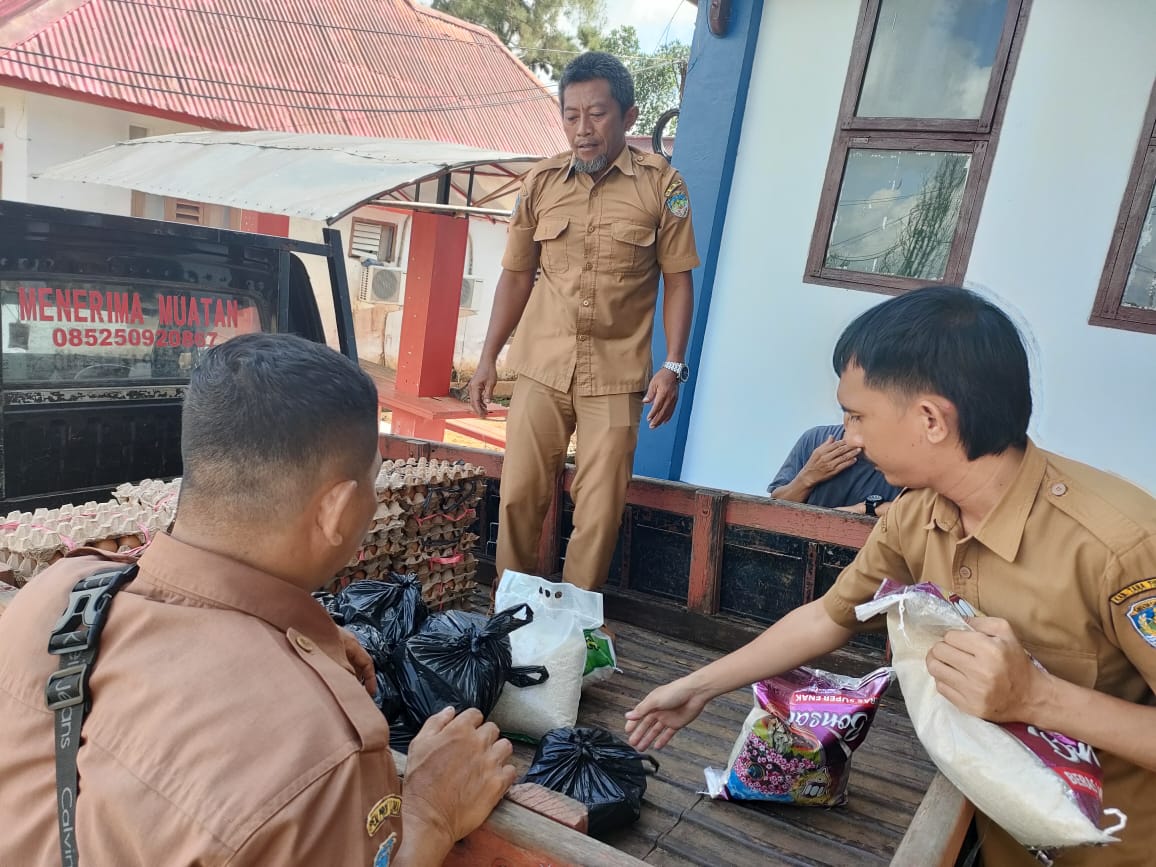 &lrm; &lrm;BANSOS: Bantun mulai didistribusikan ke kantor kecamatan, Senin 29/9/2025