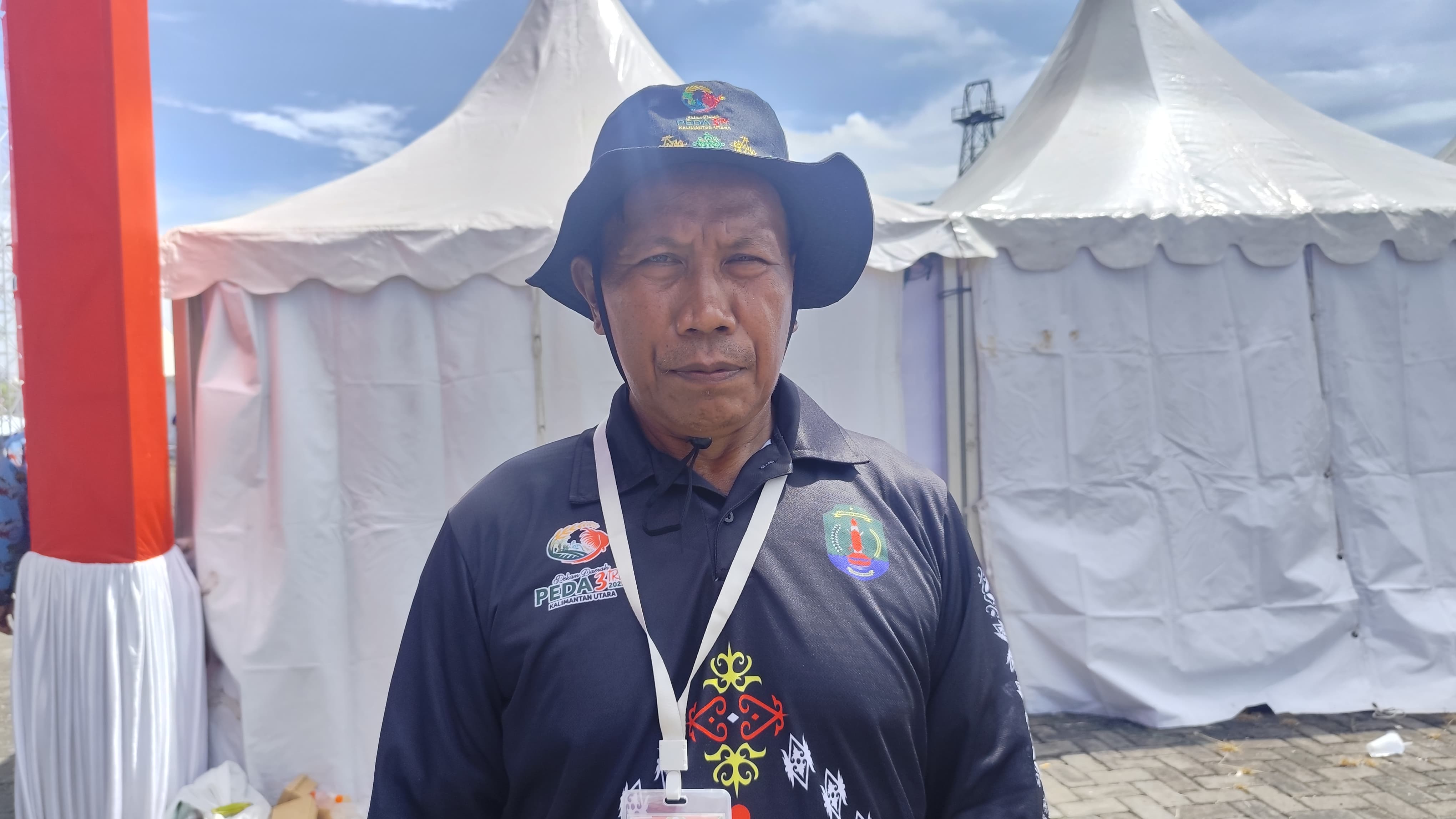 NATANAEL/RADAR TARAKAN DAPAT BANTUAN: PPL asal Kecamatan Sembakung Imam Juadi mendapatkan bantuan sepasang sapi dari Menteri Pertanian RI