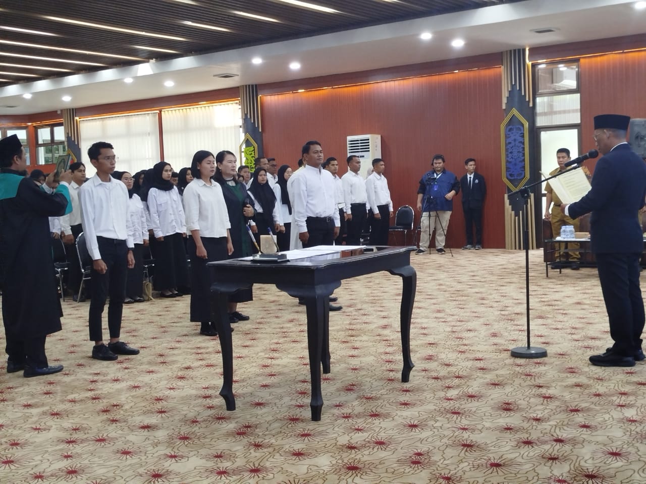 DILANTIK : Bupati Bulungan melantik dan mengambil sumpah PPPK