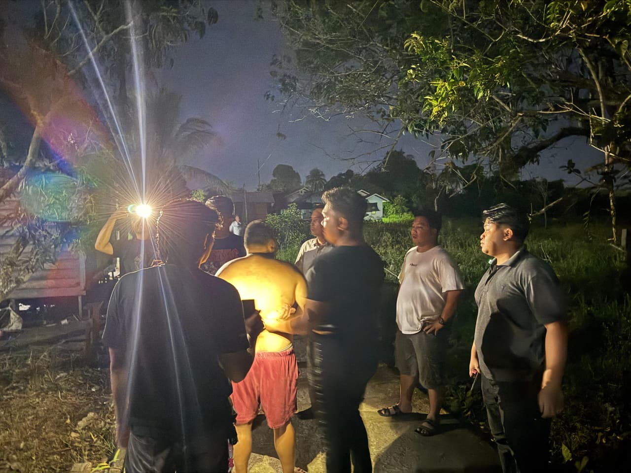 DIAMANKAN : Buronan kasus narkoba dibekum Tim Tabur