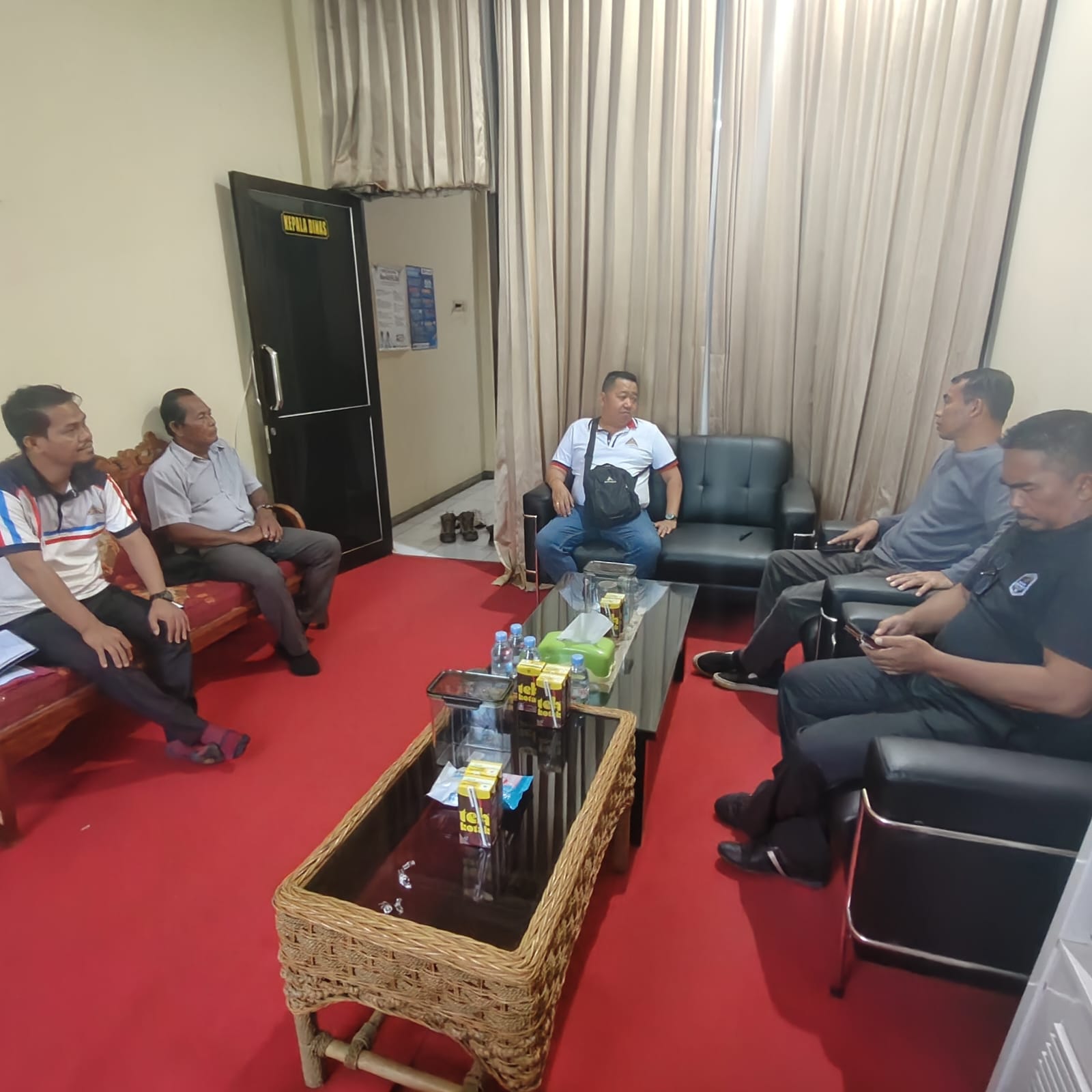 &lrm;CARI SOLUSI: Dinas Pertanian Tana Tidung melakukan mediasi dengan manajemen PT PMI terkait lahan kebun plasma baru baru ini