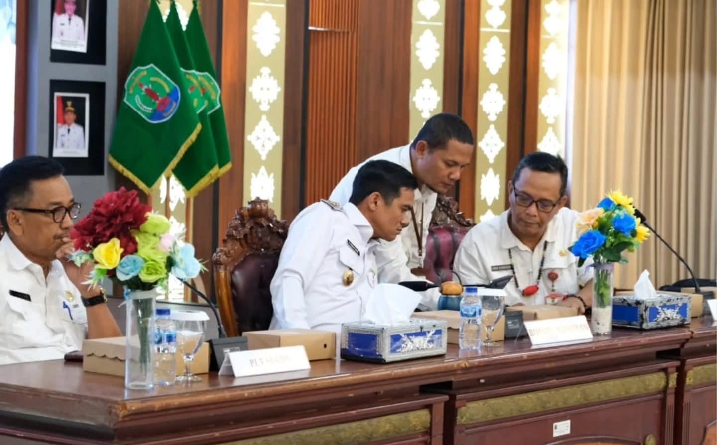 ARAH BARU: Bupati Nunukan H. Irwan Sabri didampingi Plt. Sekda Nunukan Ir. Jabbar saat memimpin Rakorda pelaksanaan RKPD Triwulan Ke-3 Tahun 2025, Rabu 23/10