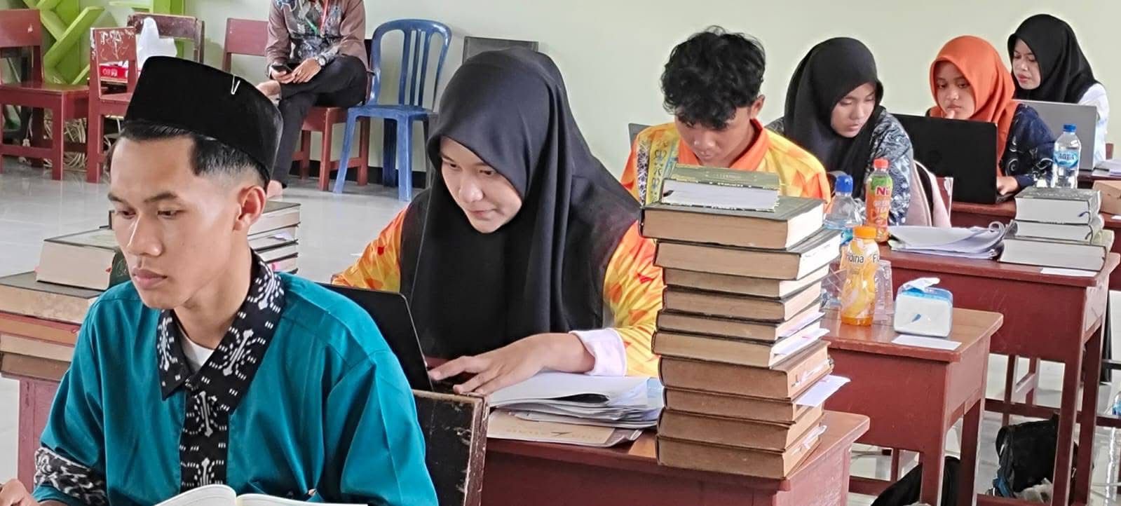 MTQ : Tampak generasi muda Bulungan antusias mengikuti kegiatan MTQ. (Taslee/Radar Tarakan)
