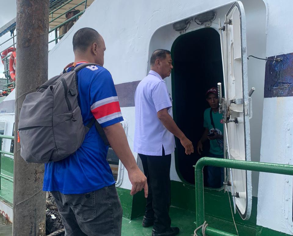 DIPULANGKAN: Satu orang WN Malaysia dideportasi melalui pelabuhan Tunon Taka, Nunukan menuju Pelabuhan Tawau, Malaysia
