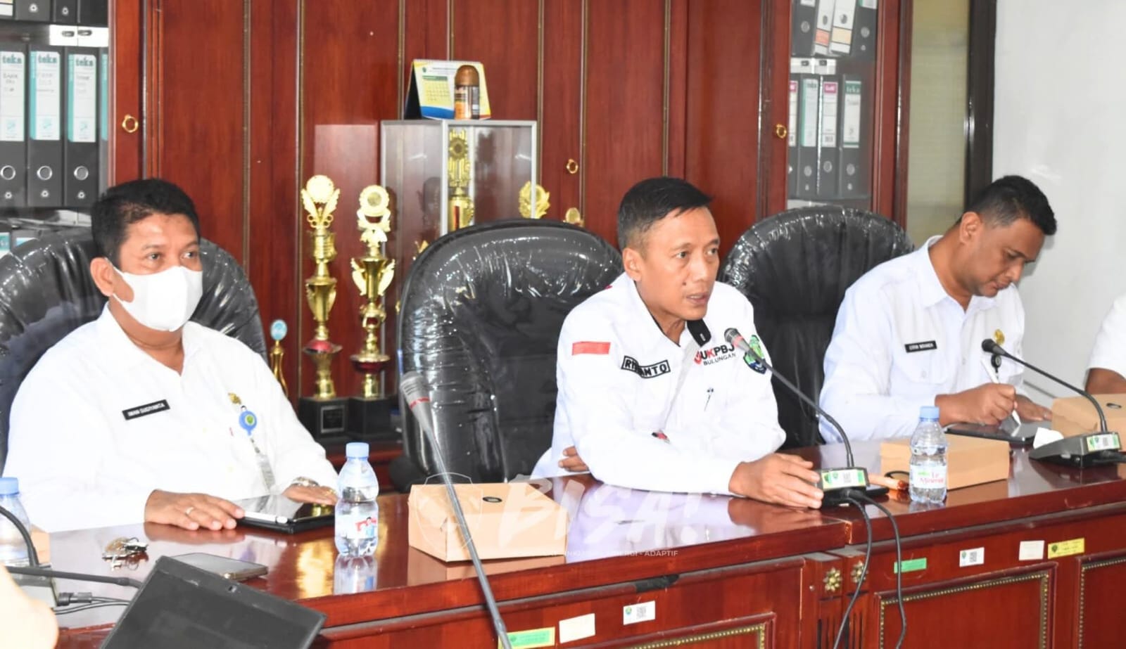 KEBIJAKAN BARU : Sekda Bulungan memimpin rapat bersama perangkat daerah