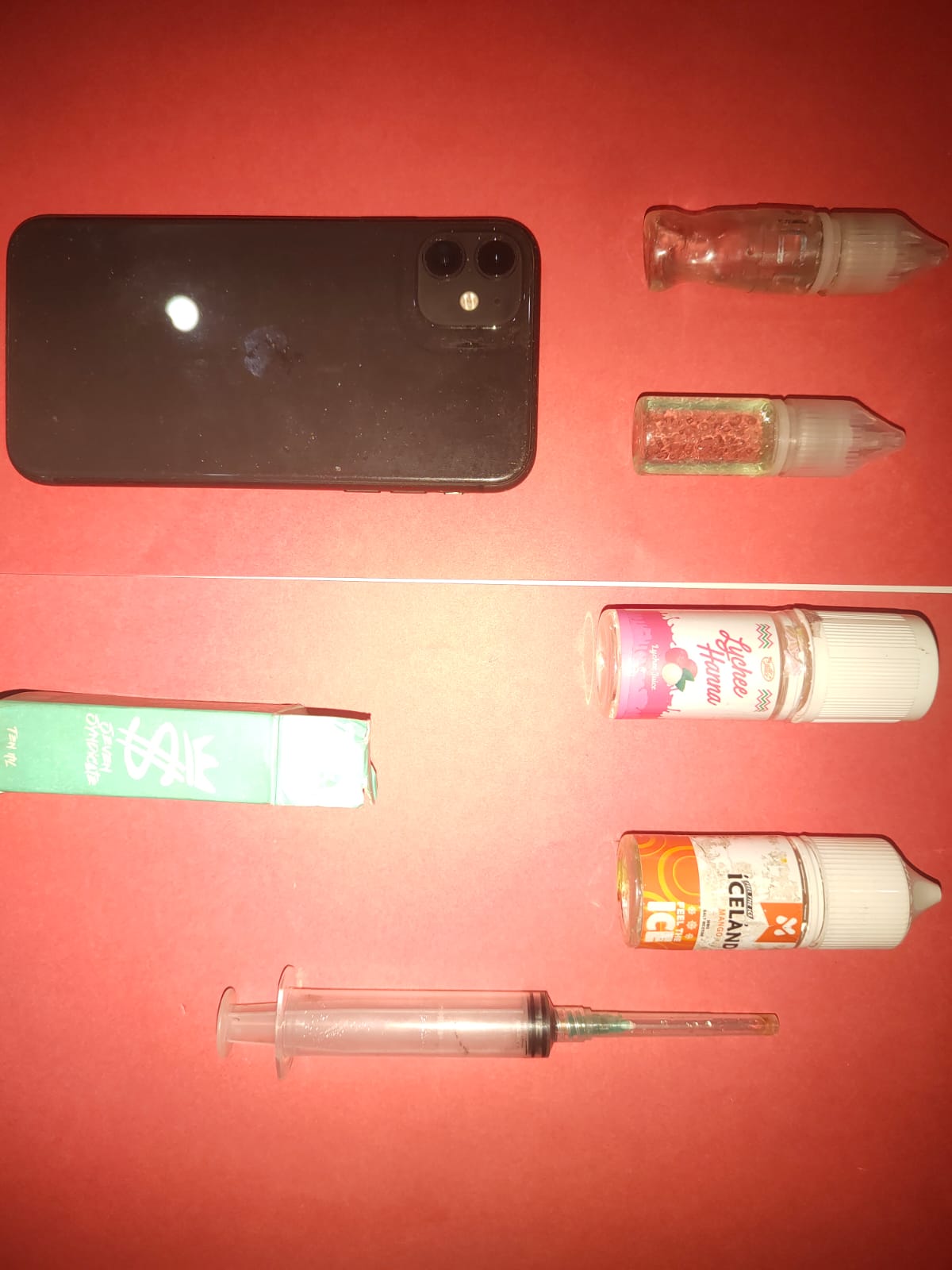 DOK POLRES NUNUKAN DIAMANKAN: Pelaku H 27 telah diamankan di Mapolres Nunukan dengan barang bukti liquid vape mengandung ganja