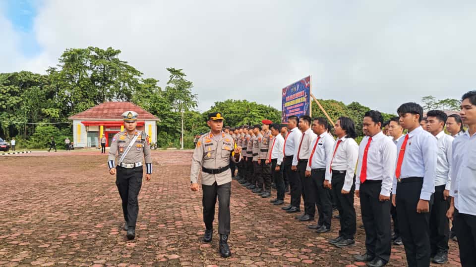 DilIMULAI: Kapolres AKBP Eko Nugroho pimpin Apel Gelar Pasukan Operasi Zebra 2025 FOTO: IST