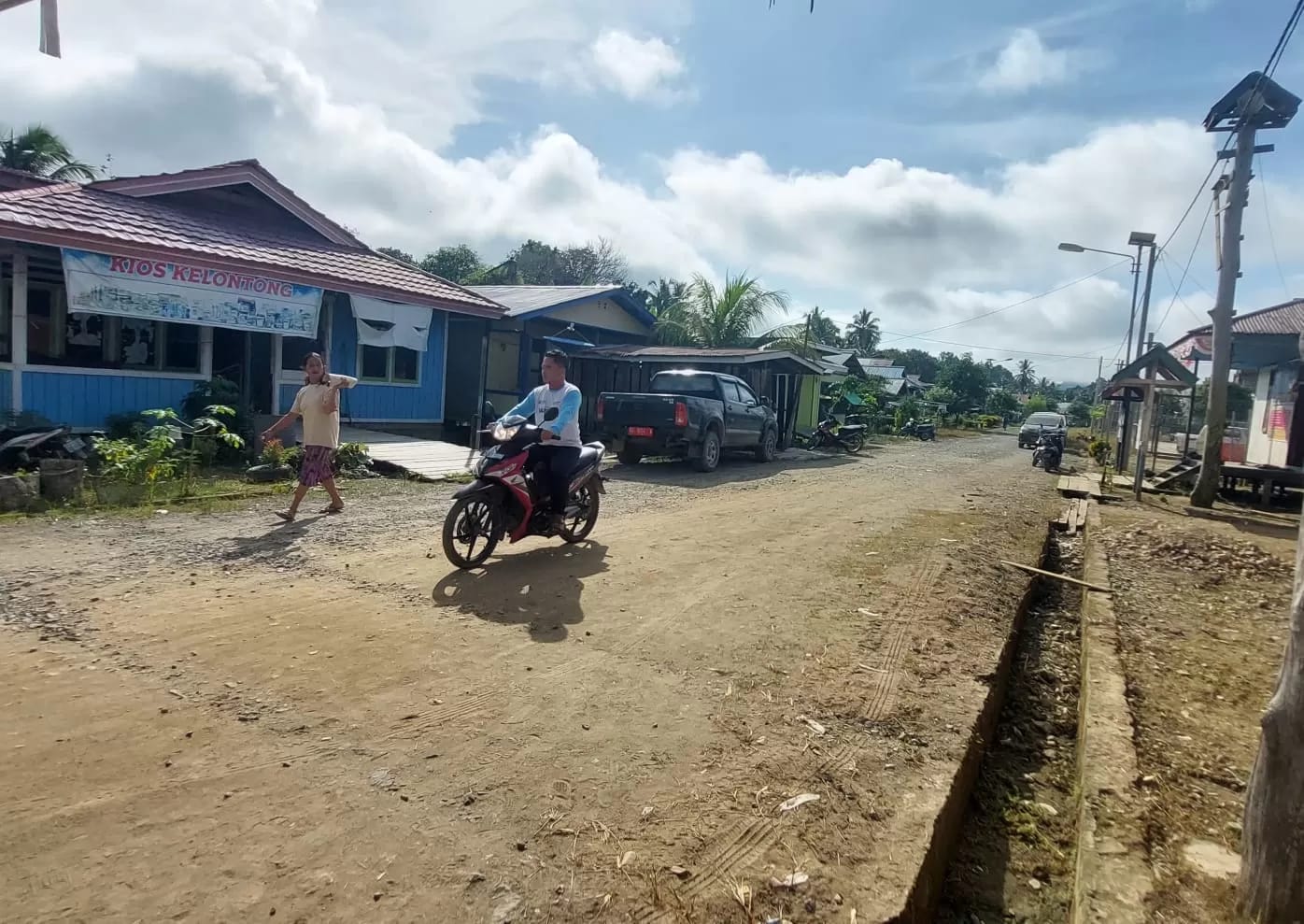 PEMBANGUNAN BERKELANJUTAN : Tampak aktivitas warga di Hulu Sungai Kayan