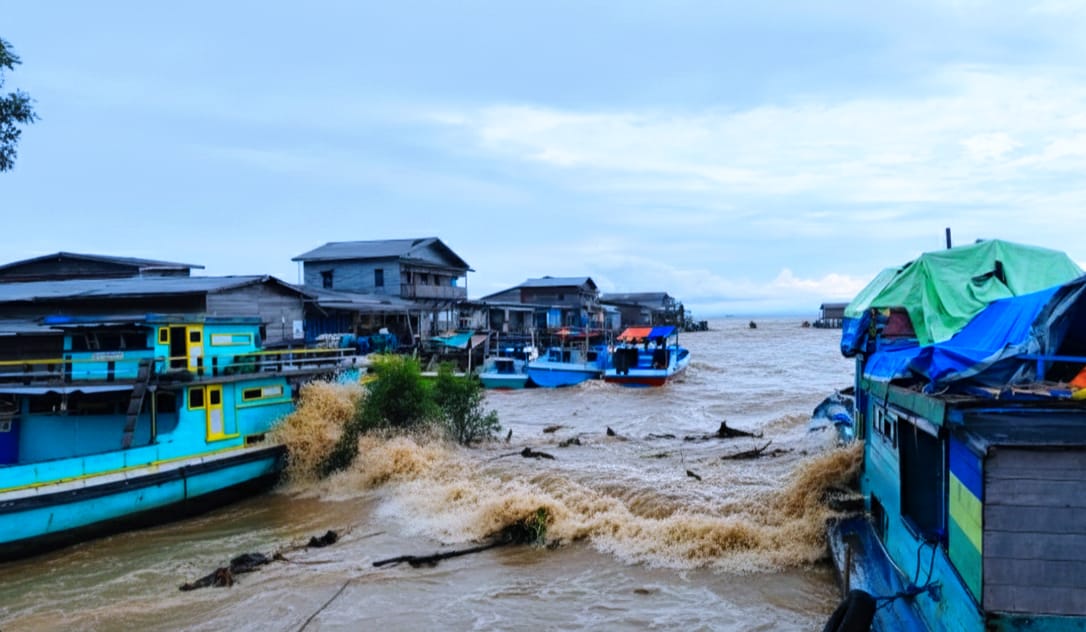 NATANAEL/RADAR TARAKAN.  CUACA: Ilustrasi banjir rob wilayah pesisir Tarakan