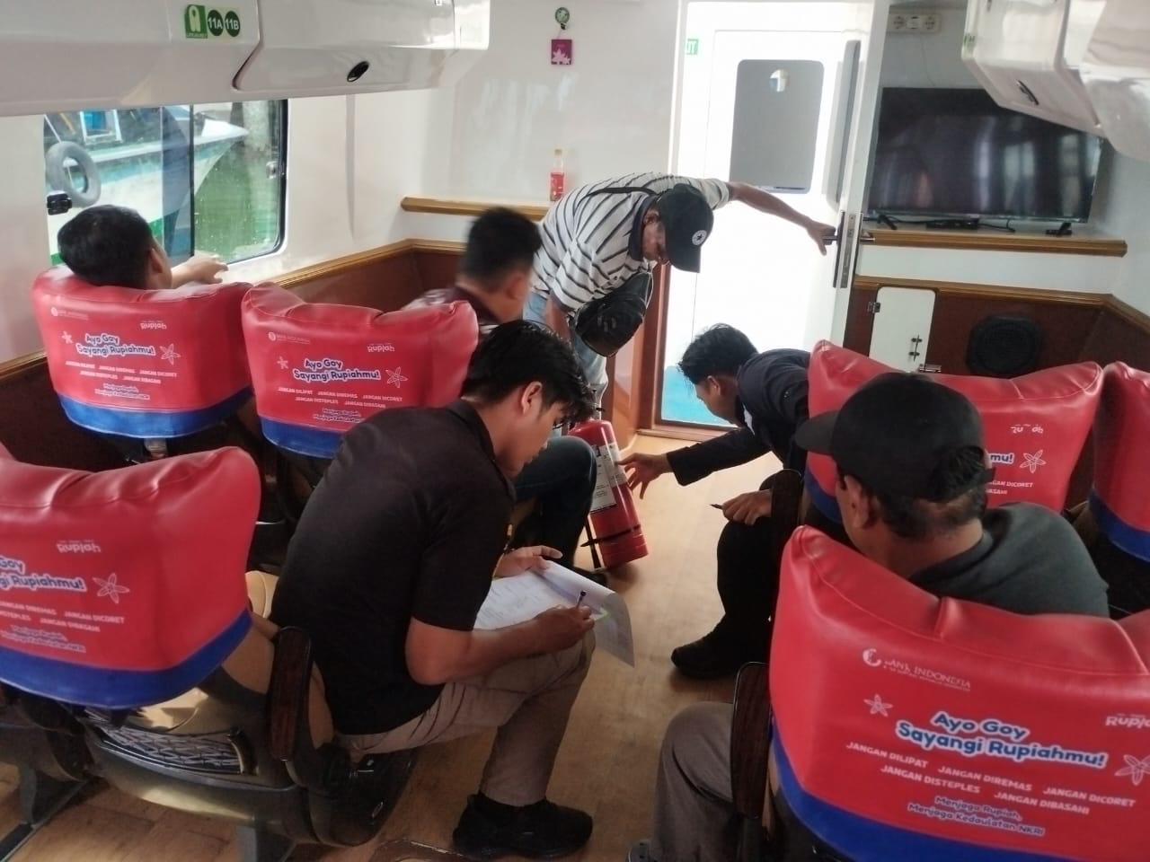 IST  RAMP CHECK : Petugas dari instansi terkait melakukan ramp check terhadap speedboat yang ada di Pelabuhan Tengkayu I Tarakan