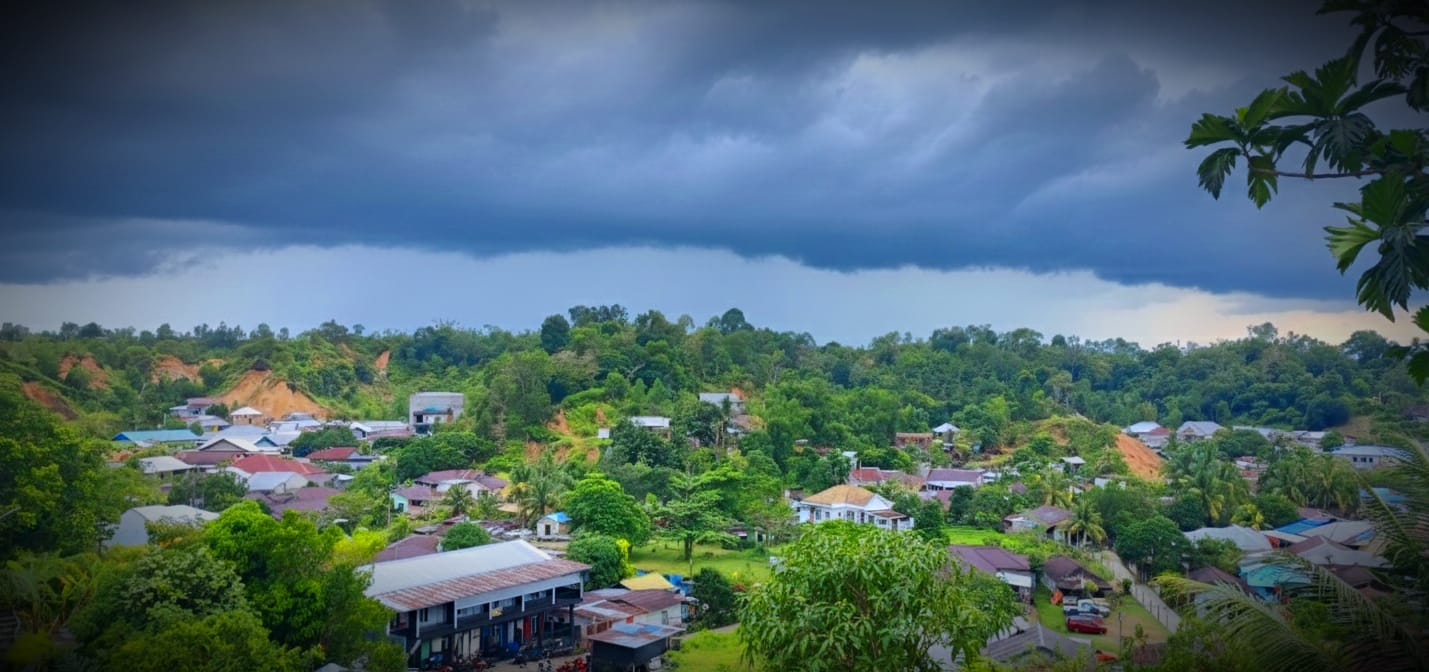 NATANAEL/RADAR TARAKAN. &nbsp;POTENSI : Bibit Siklon 93W berdampak tidak langsung ke Kaltara, hujan sedang hingga lebat wajib diwaspadai
