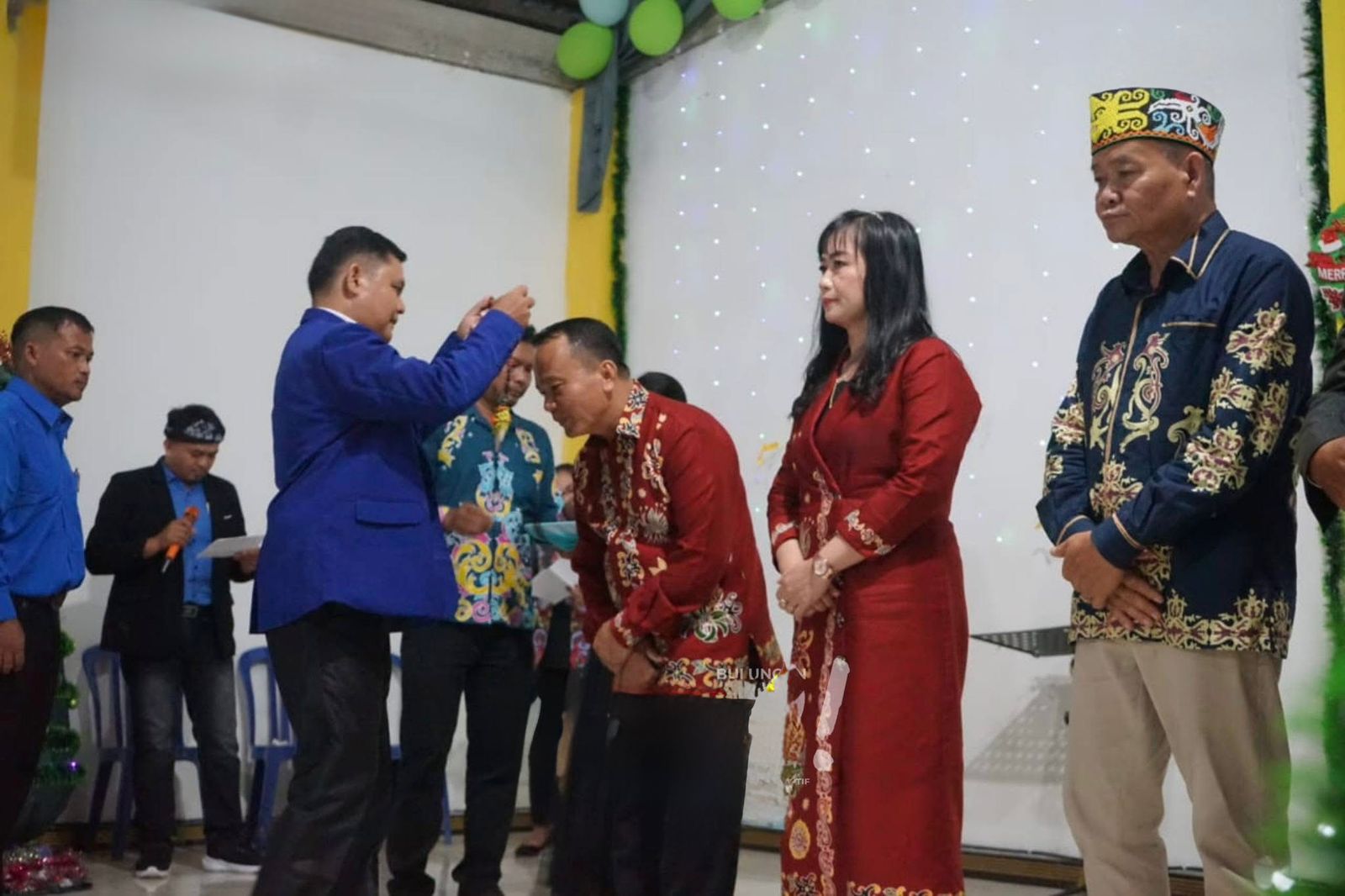 SAFARI : Wabup Bulungan, Kilat melaksanakan safari natal di Km 57  &nbsp;
