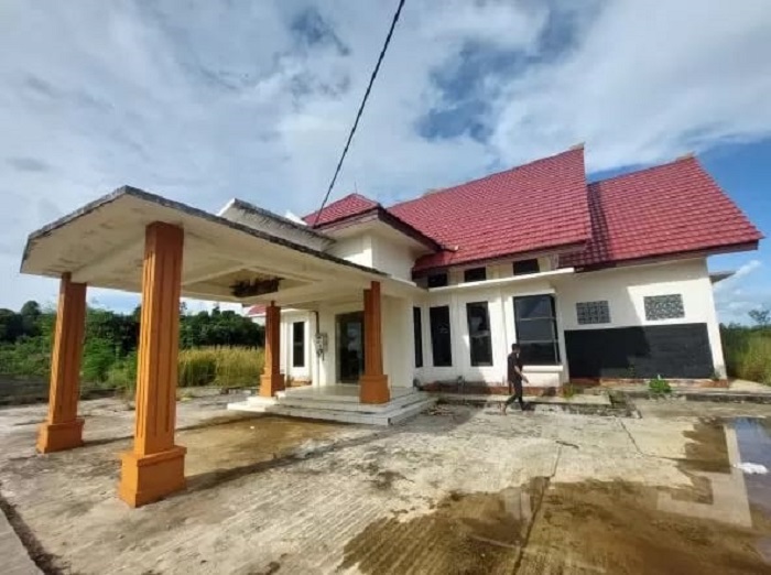 BELUM DIFUNGSIKAN : Bangunan kantor yang sebelumnya disiapkan sebagai Cabjari Tana Tidung
