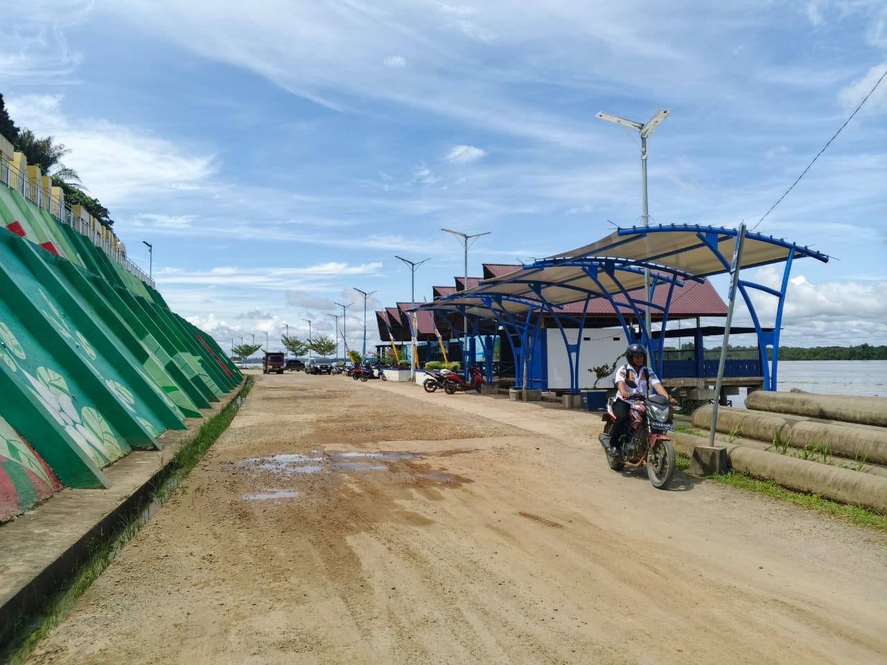 &lrm; &lrm;FASILITAS: Jika sesuai rencana mulai tahun depan masyarakat akan dipungut biayai parkir di Pelabuhan Keramat Tideng Pale Foto: SOPIAN/RADAR TARAKAN