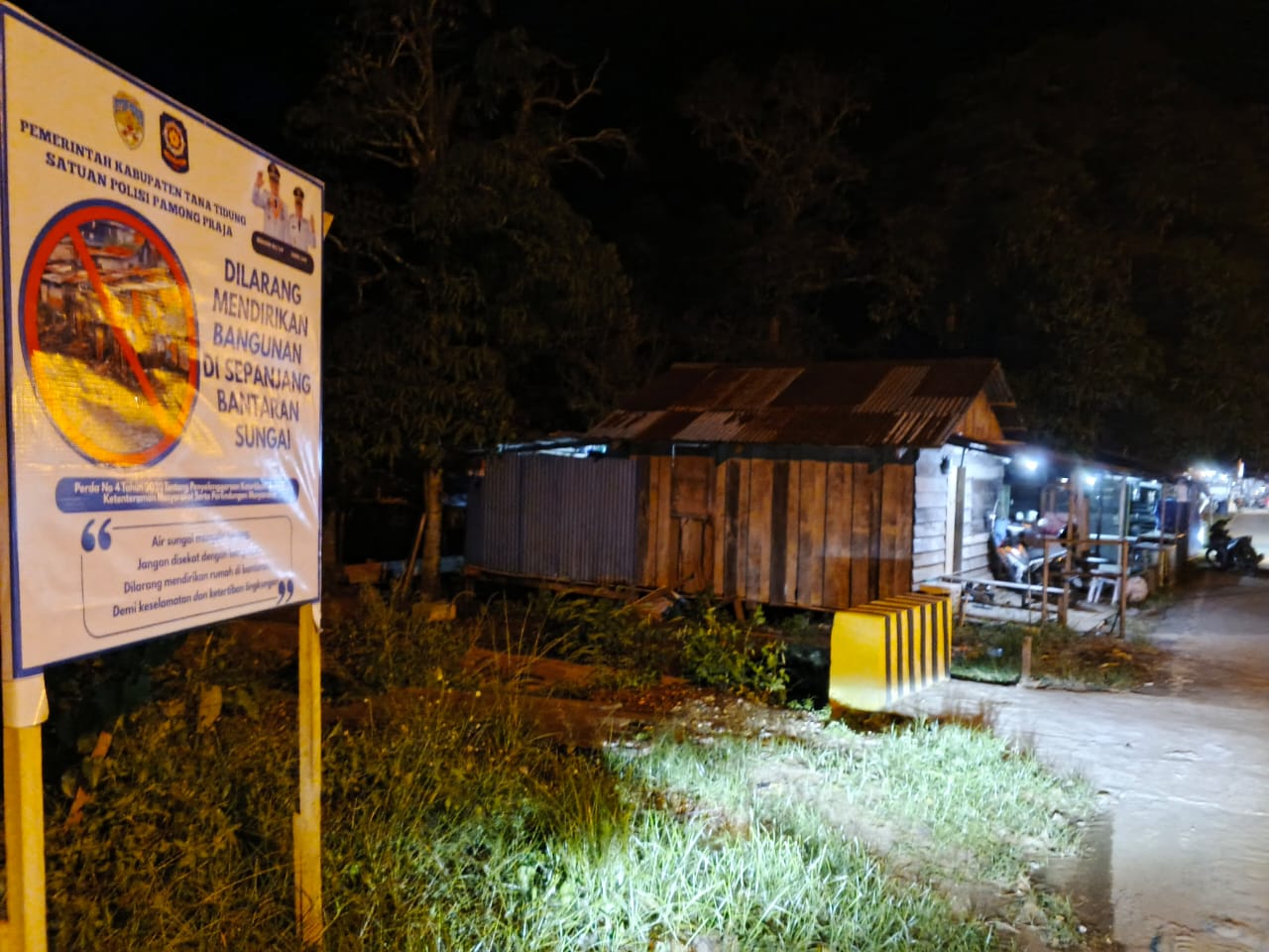 DILARANG: Masyarakat diminta untuk mentaati peraturan daerah yang telah ditetapkan.