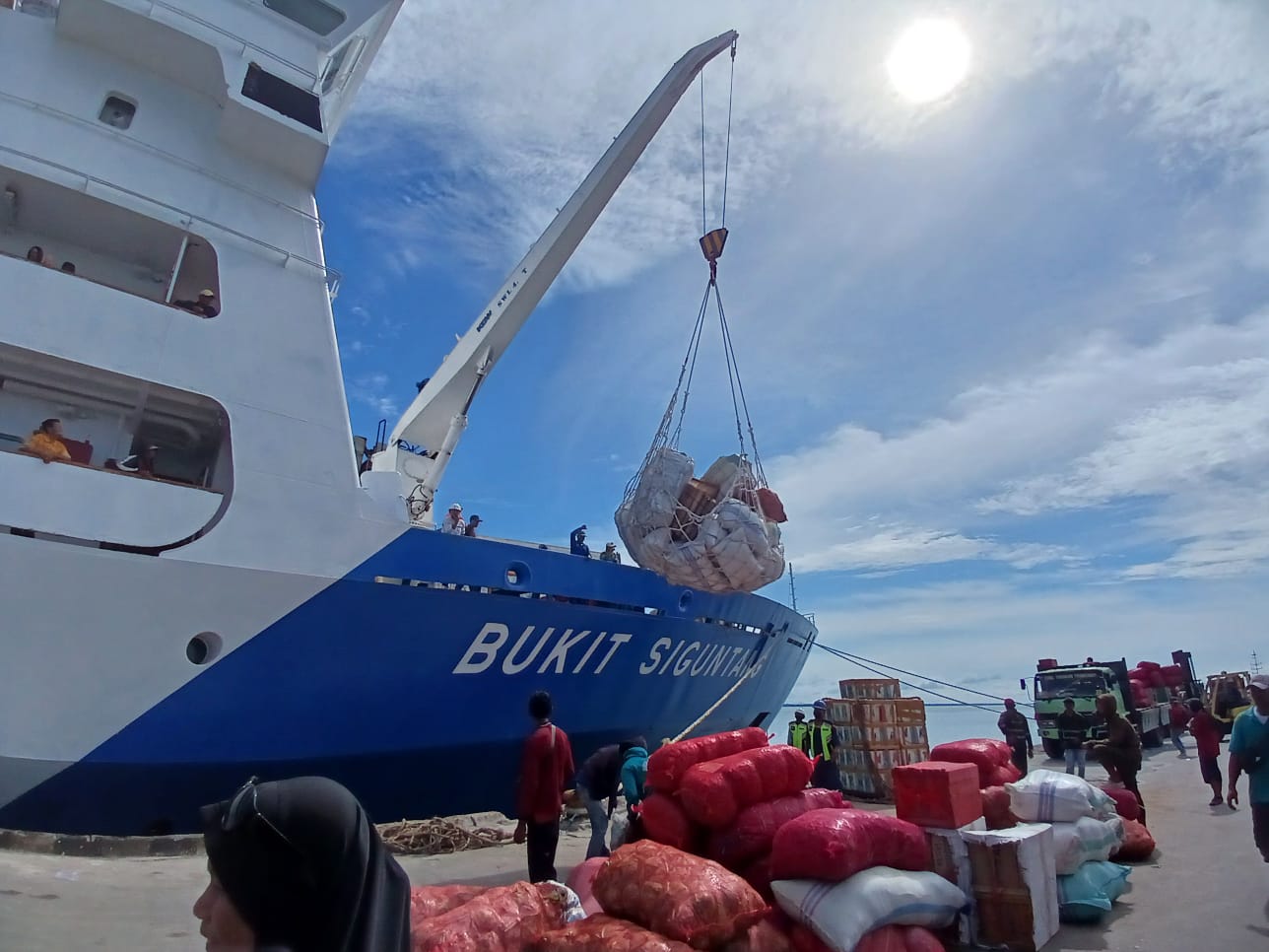 JELANG NATARU: Aktivitas Pelabuhan Malundung Kota Tarakan.