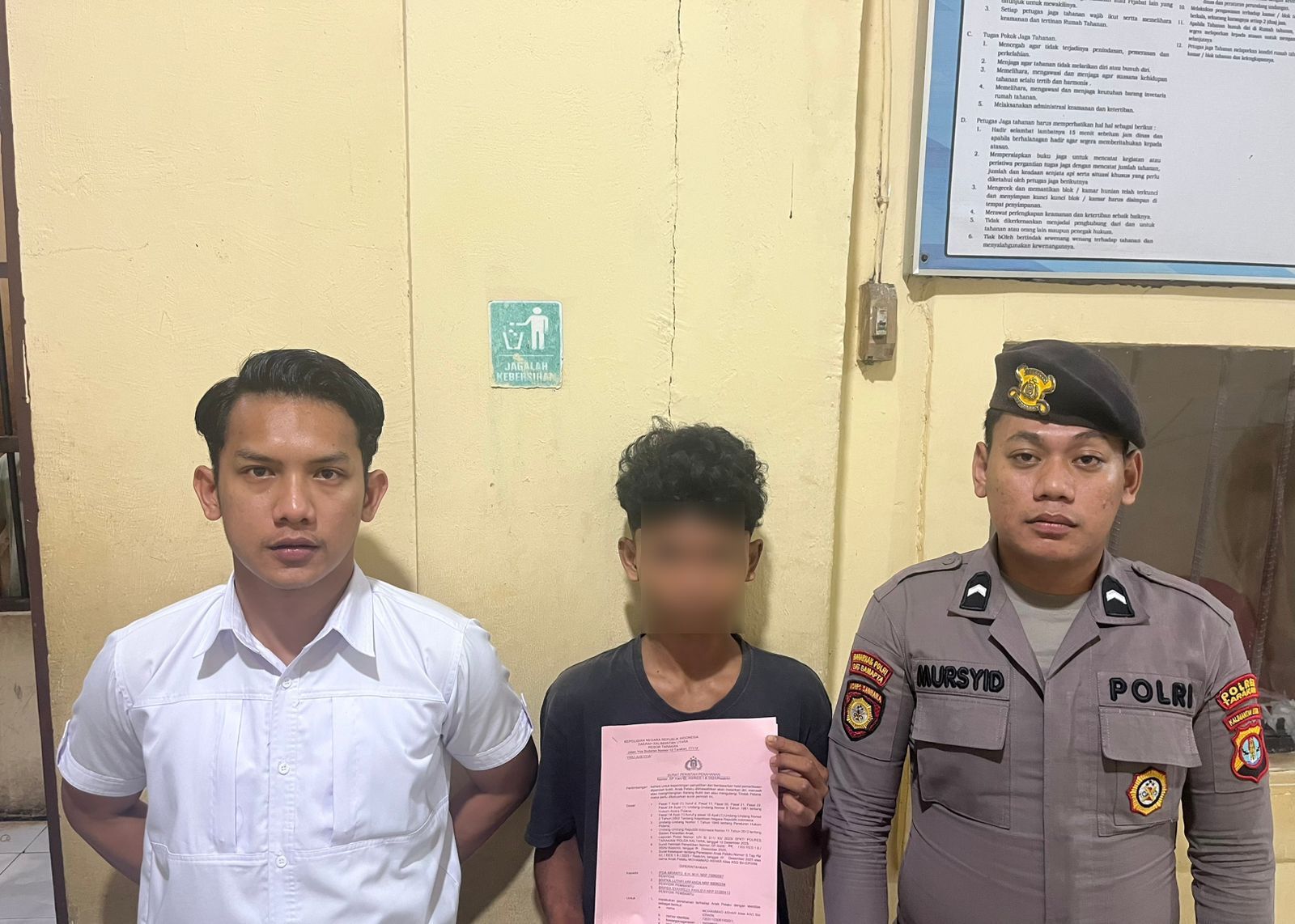 DIAMANKAN: Anak pelaku yang diamankan pihak kepolisian usai didapati melakukan aksi pencurian.
