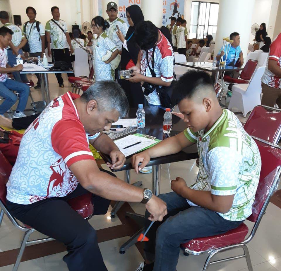 OLAHRAGA: Belasan siswa Sekolah Luar Biasa (SLB) Nunukan mengikuti proses klasifikasi atlet disabilitas yang berlangsung di Kota Tarakan.