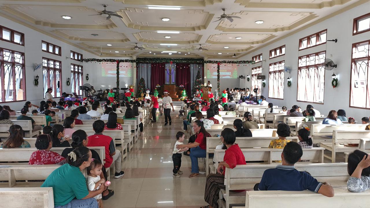AMAN: Perayaan Natal Kategorial Anak dan Remaja di GKPI Imanuel Tanjung Lapang, Malinau Barat.