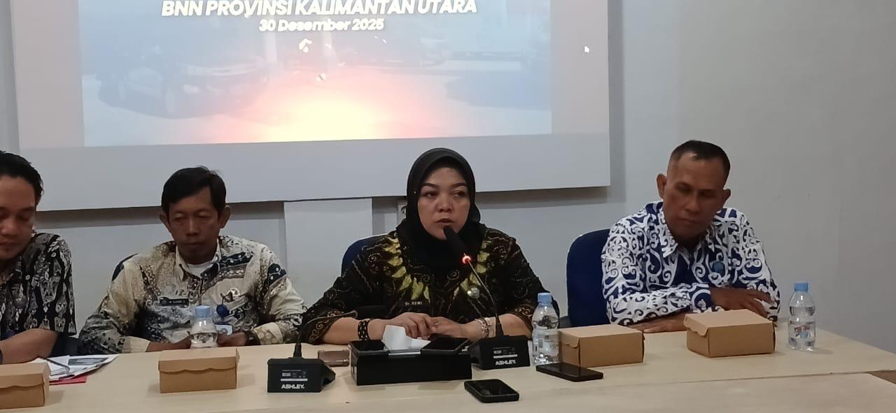 CAPAIAN : Pelaksana Tugas Kepala BNNP Kaltara Agus Surya Dewi memaparkan hasil capaian kinerja selama tahun 2025.