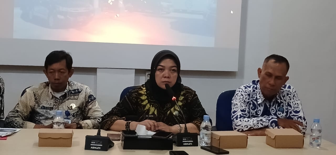 KONFERENSI: Jajaran BNNP Kaltara memaparkan pers rilis di hadapan awak media.