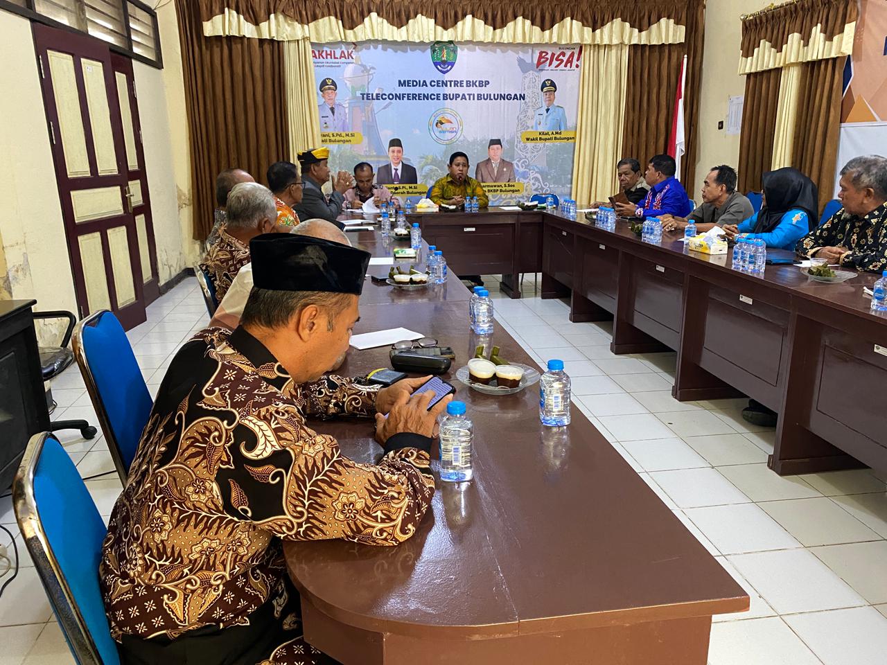 EVALUASI: Kesbangpol Bulungan melakukan rapat evaluasi bersama tiga forum.