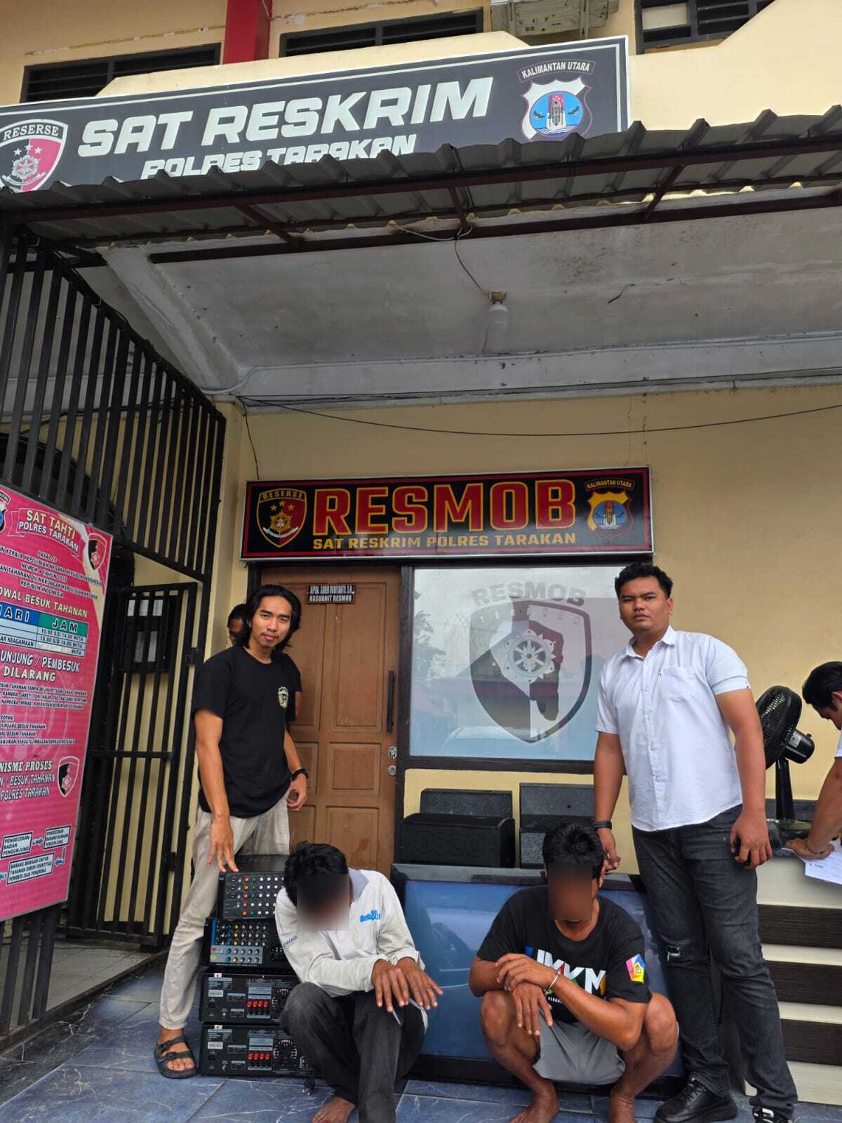 DIAMANKAN : Dua pria diamankan Satreskrim Polres Tarakan usai mencuri perangkat sound system bernilai puluhan juta rupiah.
