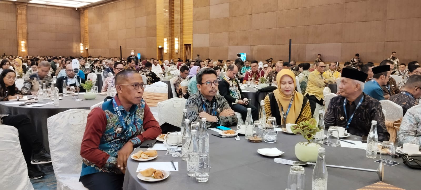 RAKORNAS: Bupati Bulungan saat menghadiri Rakornas dengan Ditjen Polpum Kememdagri.