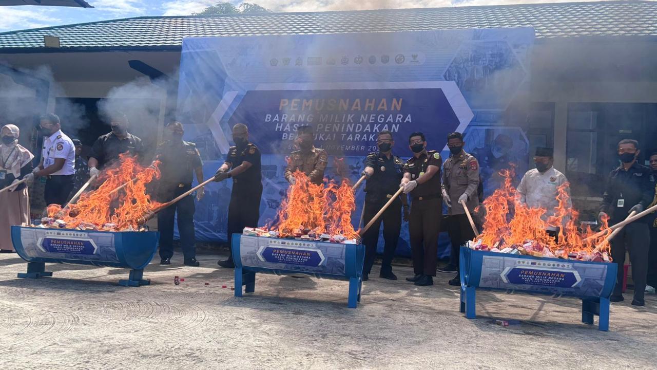 PENINDAKAN : Barang bukti hasil penindakan selama tahun 2025 yang dimusnahkan Bea Cukai Tarakan.