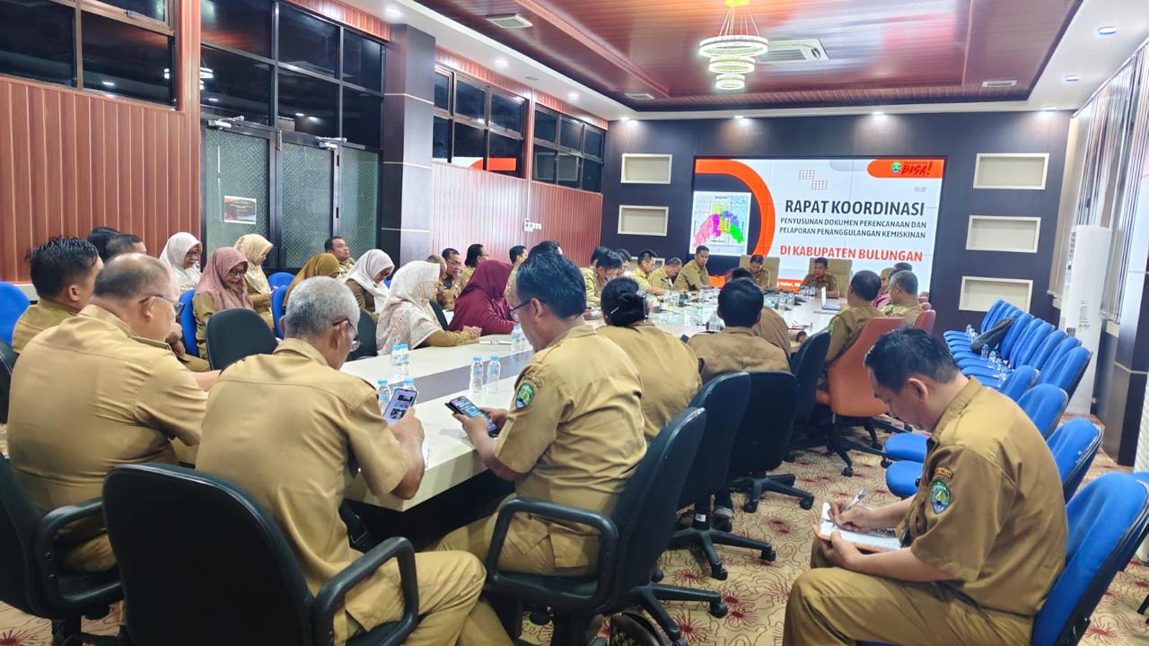 PENGETASAN KEMISKINAN: Suasana rakor penyusunan dokumen perencanaan dan pelaporan penanggulangan kemiskinan.