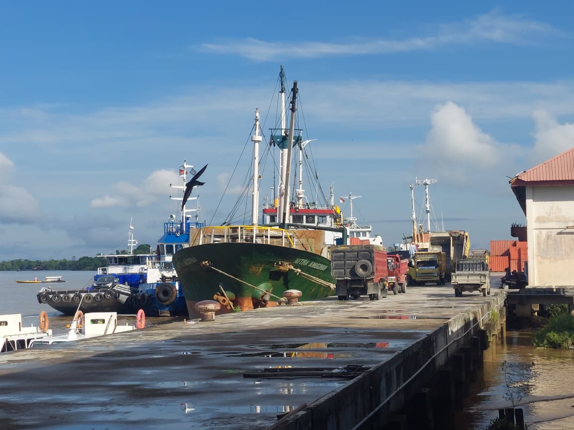 PINDAH LOKASI: Tampak aktivitas di Pelabuhan Kayan I, Tanjung Selor.