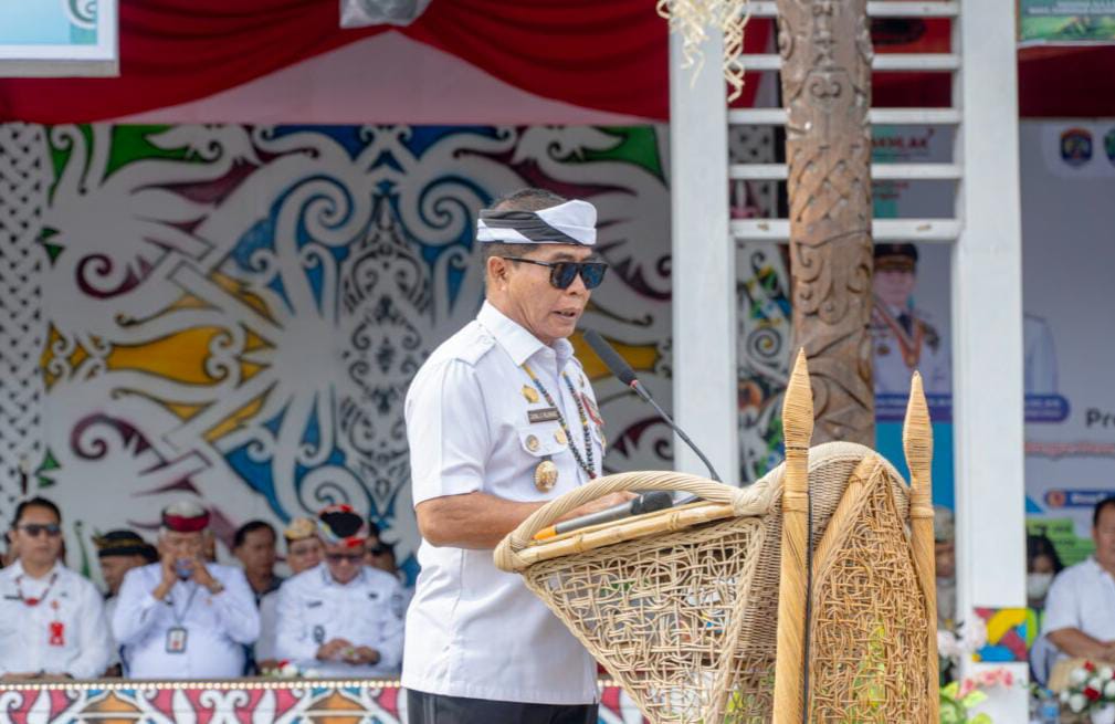 MOMENTUM: Gubernur Kaltara, Dr. H. Zainal Arifin Paliwang, S.H, M.Hum, saat menghadiri peringatan Hari Desa Nasional tingkat Kaltara.