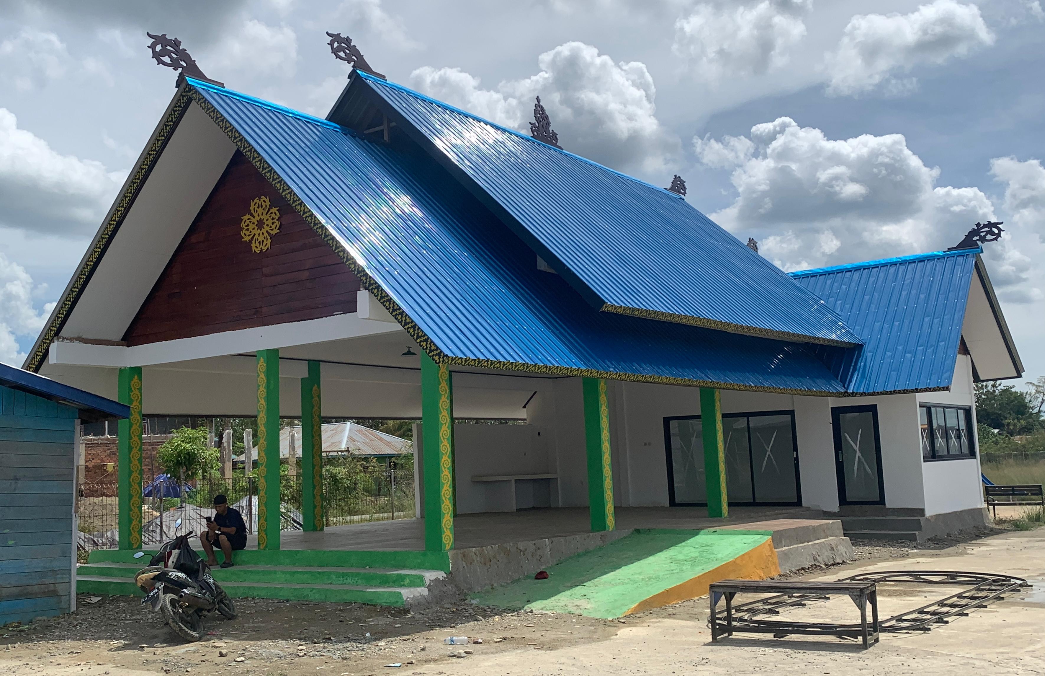 BARU: Lubung Kolaborasi berkonsep semi-outdoor fasilitas pelengkap di ruang terbuka hijau ini siap difungsikan.