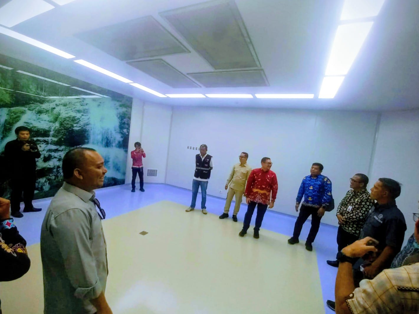 SIAP DIGUNAKAN: Kunjungan Bupati Ibrahim Ali di PHTC RSUD Akhmad Berahim yang telah rampung 100 persen dibangun.