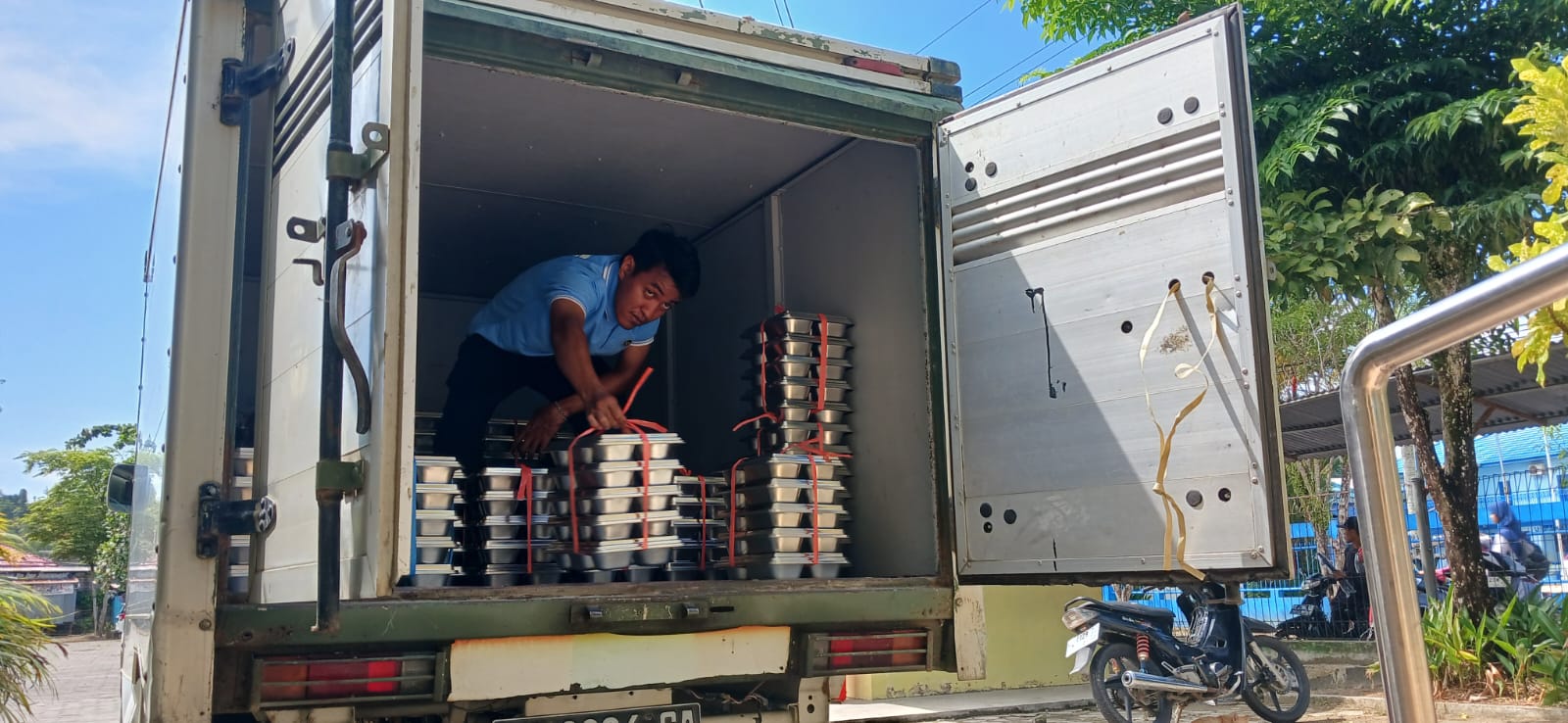 DIKELUHKAN: Pelaksanaan MBG di salah satu sekolah di Kota Tarakan.