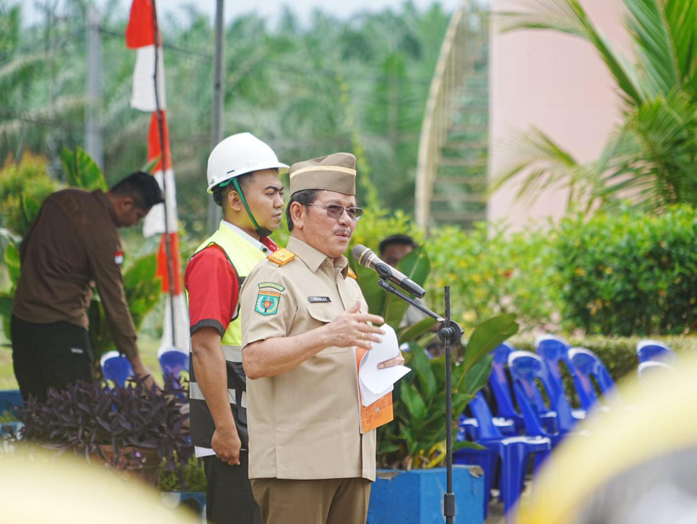 KESELAMATAN: Wagub Kaltara, Ingkong Ala memberikan arahan terkait K3 di Kaltara.