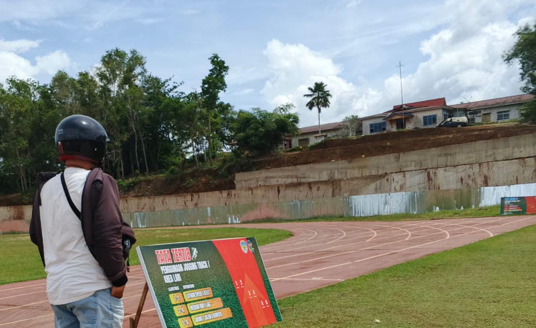 RAMPUNG: Pembangunan taman air terjun di RTH. H. Joesoef Abdullah dilakukan secara bertahap sesuai kemampuan daerah.