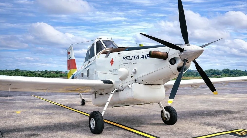 TERJATUH: Pesawat jenis Air Tractor AT-802 dengan registrasi PK-PAA yang digunakan untuk layanan kargo pengangkut bahan bakar jatuh di Nunukan, Kalimantan Utara, Kamis (19/2).