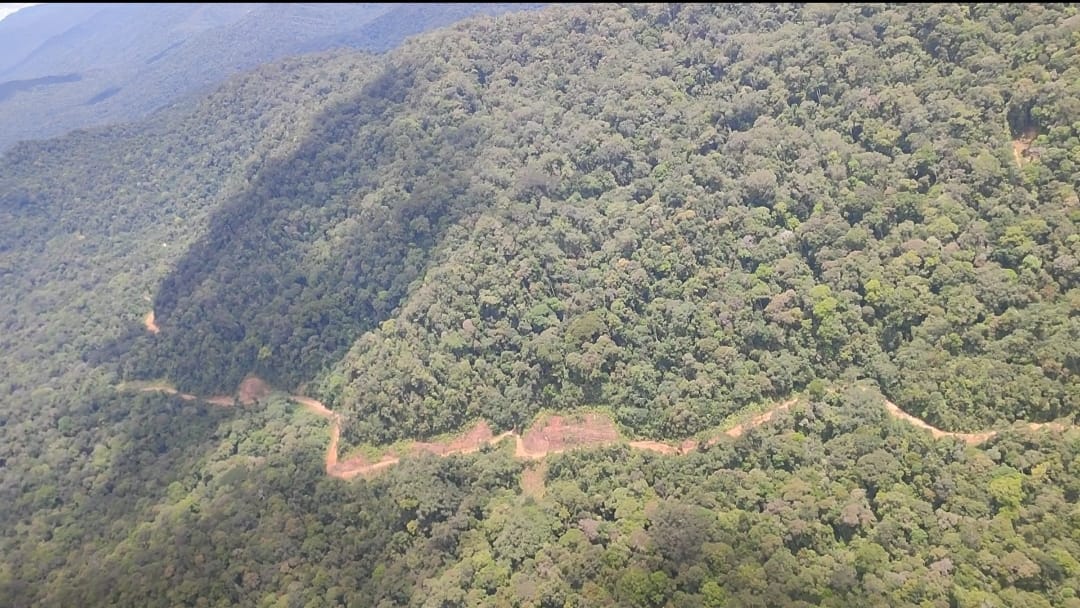 FUNGSIONAL : Tampak terlihat jalan penghubung antara kecamatan di wilayah Krayan.