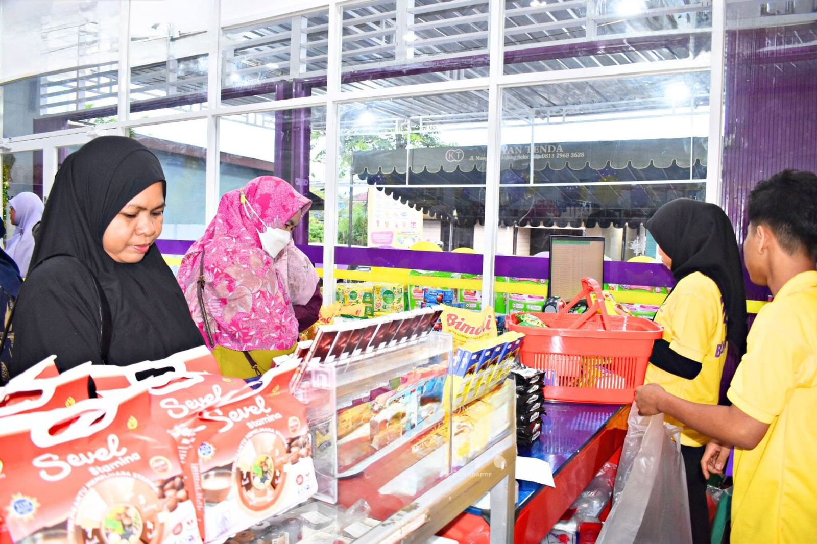PRODUK LOKAL: Bulungan Mart yang baru saja diresmikan menjadi salah satu tempat memasarkan produk-produk lokal Bulungan.